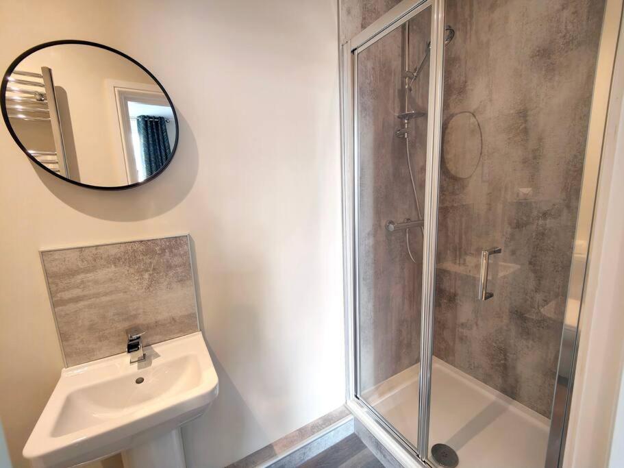 Carvetii - Anne House Room 1 - Dbl Bed Ground Floor En-Suite Carlisle  Ngoại thất bức ảnh